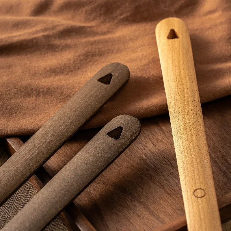 Magnetic Wooden Shoehorn Natural Color